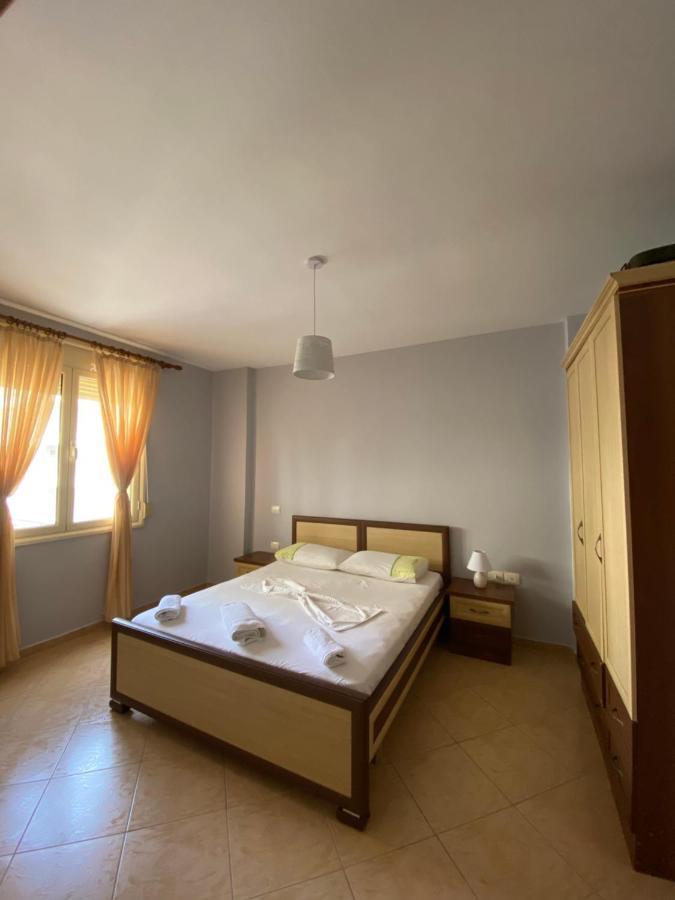 Tony Apartment Vlorë Exteriör bild